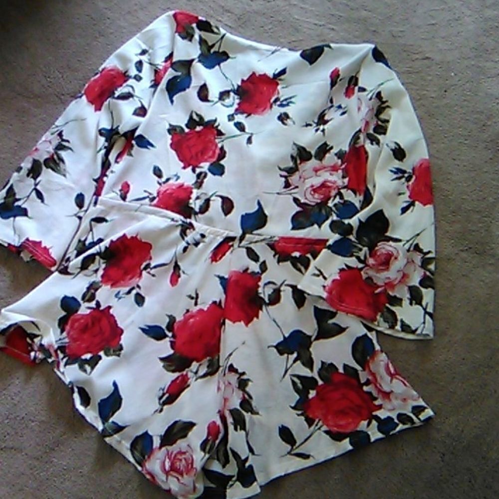 Romper With Roses - Picture 4 of 8